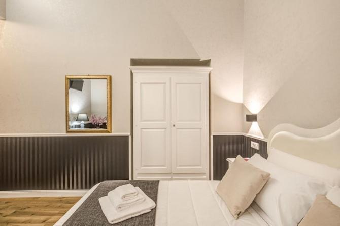 Hotel Smart Lux Roma Centro Zewnętrze zdjęcie