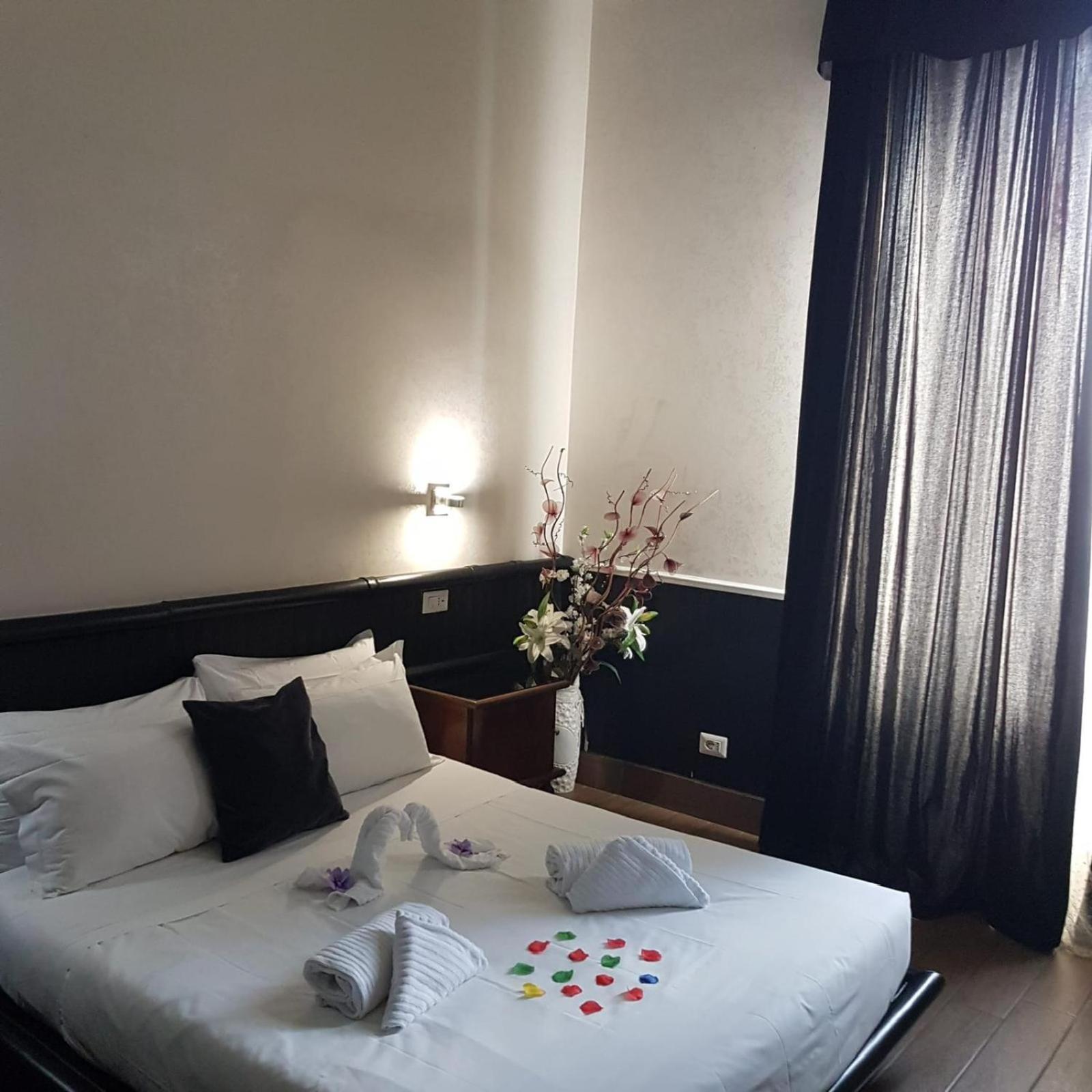 Hotel Smart Lux Roma Centro Zewnętrze zdjęcie